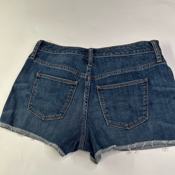Universal Thread Denim Jean Shorts - Picture 3 of 4